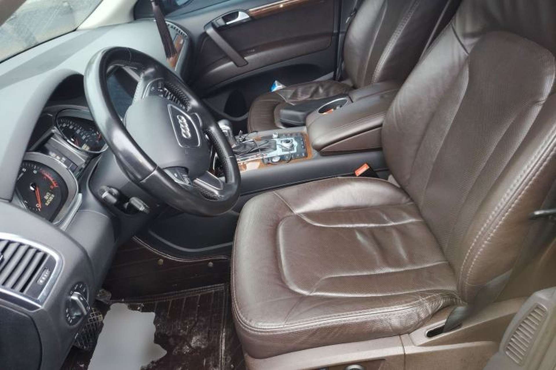 Used Audi Q7 2013 35 TFSI Ambition Edition Left Front Seat