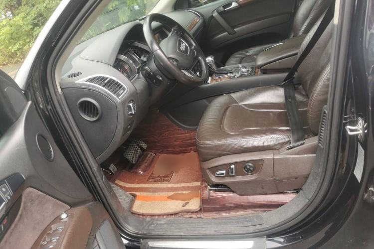 Used Audi Q7 2013 35 TFSI Ambition Edition Left Front Seat