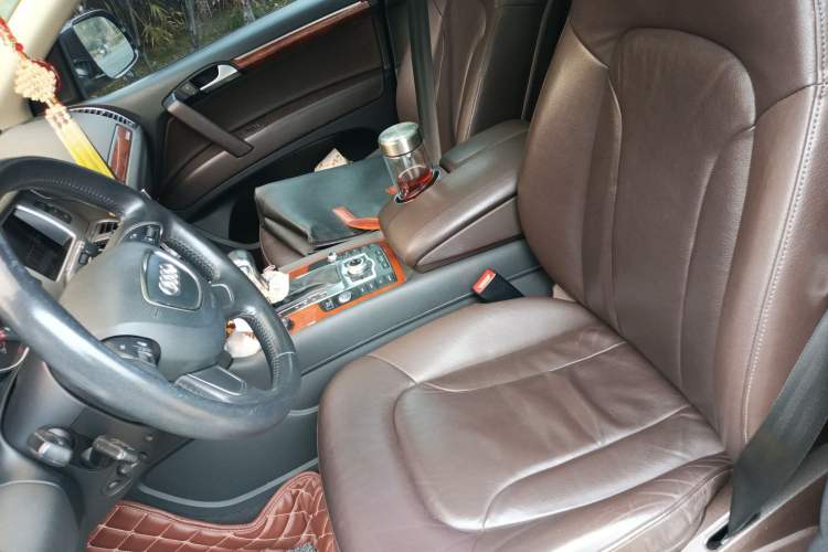 Used Audi Q7 2013 35 TFSI Technology Edition Left Front Seat