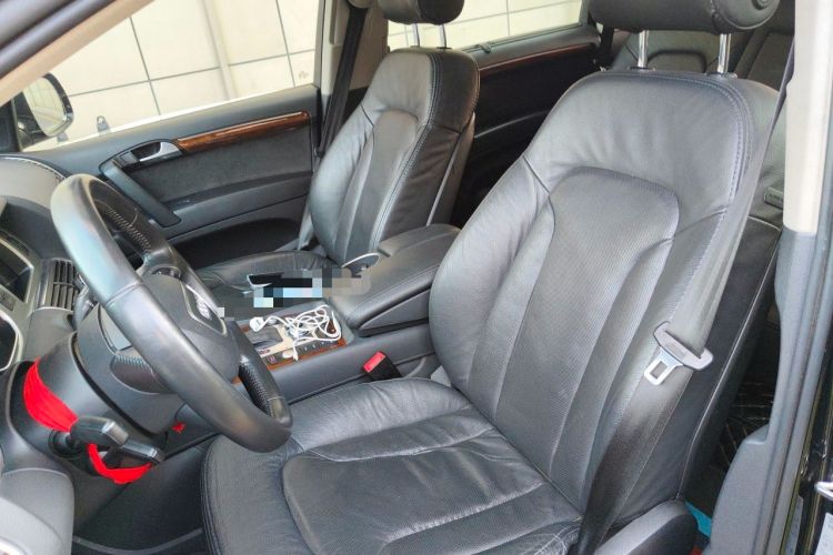 Used Audi Q7 2013 40 TFSI Technology Edition Left Front Seat