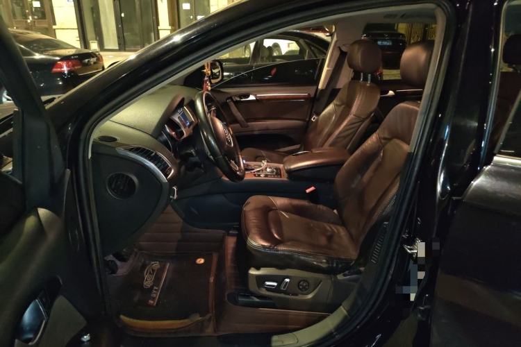 Used Audi Q7 2013 35 TFSI Ambition Edition Left Front Seat