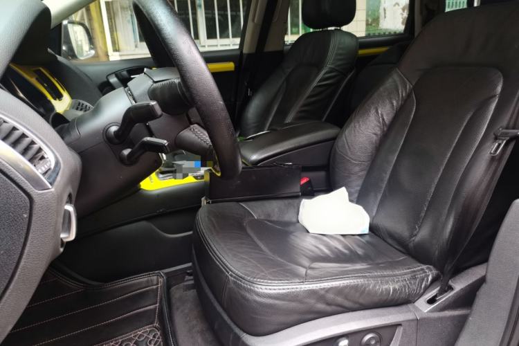 Used Audi Q7 2013 40 TFSI Technology Edition Left Front Seat