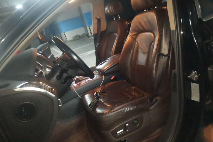 Used Audi Q7  Left Front Seat
