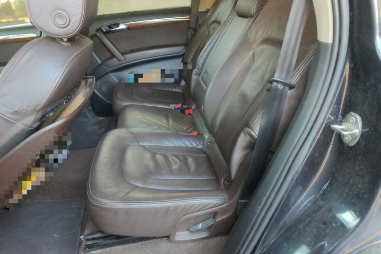 Used Audi Q7 2013 35 TFSI Ambition Edition Left Rear Seat