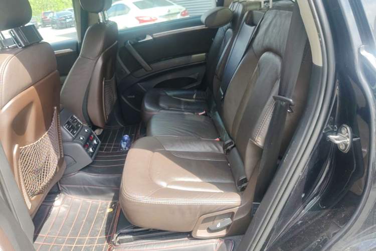Used Audi Q7 2013 35 TFSI Technology Edition Left Rear Seat