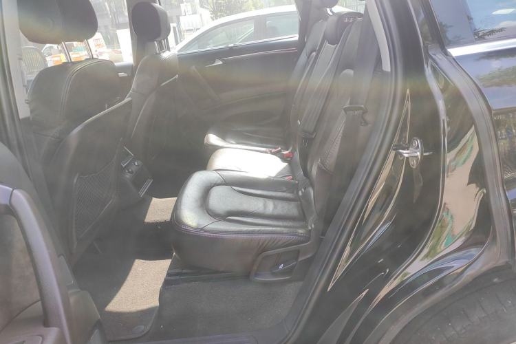 Used Audi Q7 2013 35 TFSI Ambition Edition Left Rear Seat