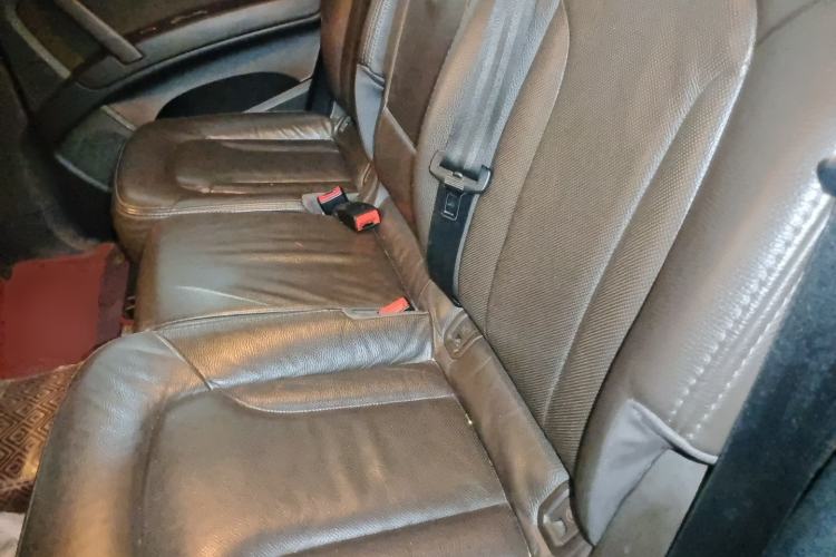 Used Audi Q7 2013 35 TFSI Ambition Edition Left Rear Seat