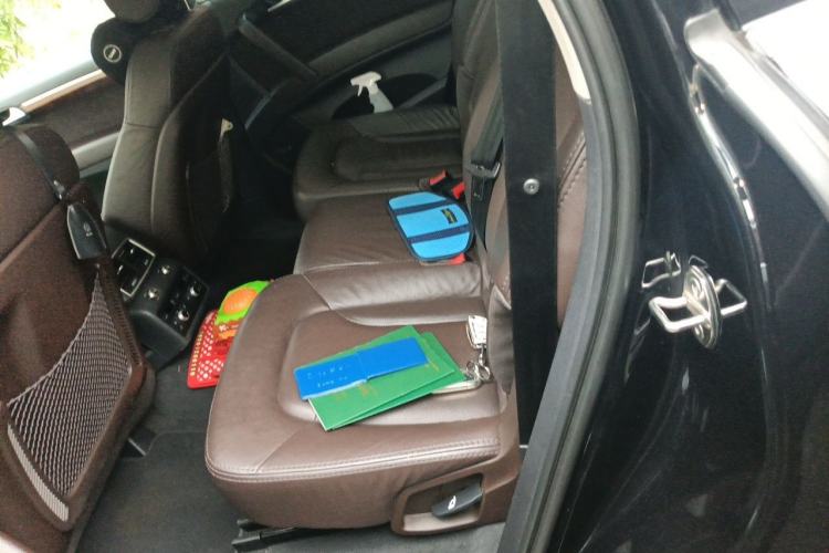 Used Audi Q7 2013 35 TFSI Technology Edition Left Rear Seat