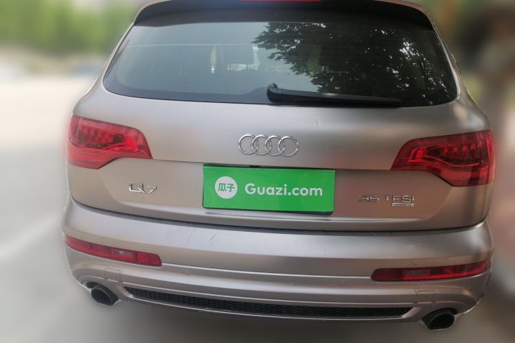 Used Audi Q7  Rear