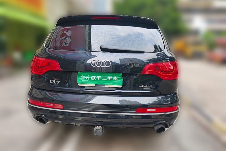 Used Audi Q7  Rear