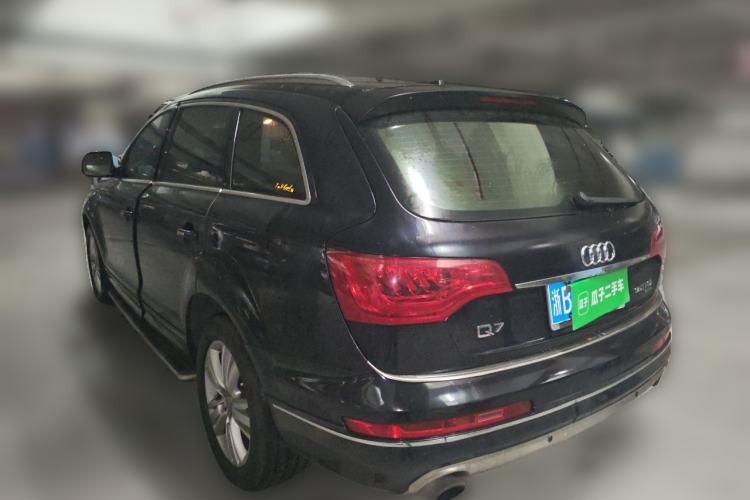 Used Audi Q7 2013 35 TFSI Comfort Model Rear Left 45 Deg