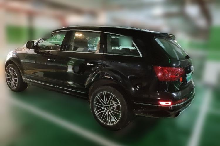 Used Audi Q7 2013 35 TFSI Comfort Model Rear Left 45 Deg