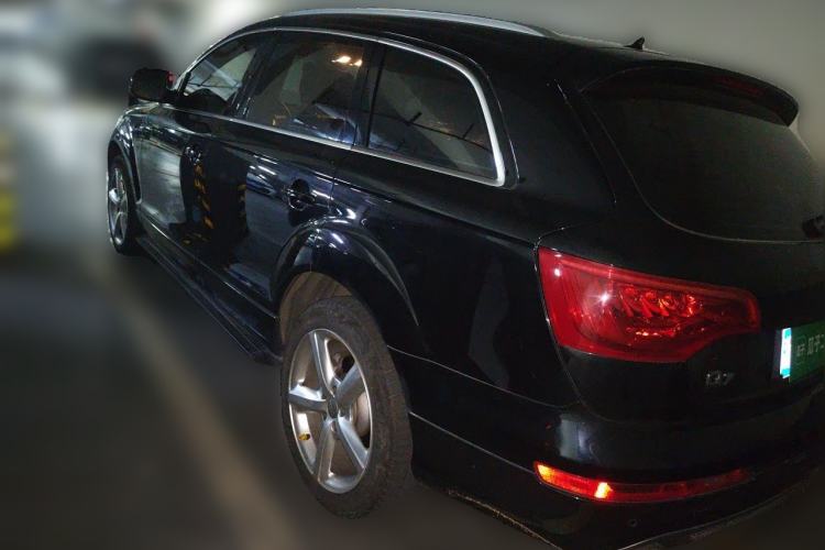 Used Audi Q7 2013 35 TFSI Technology Edition Rear Left 45 Deg