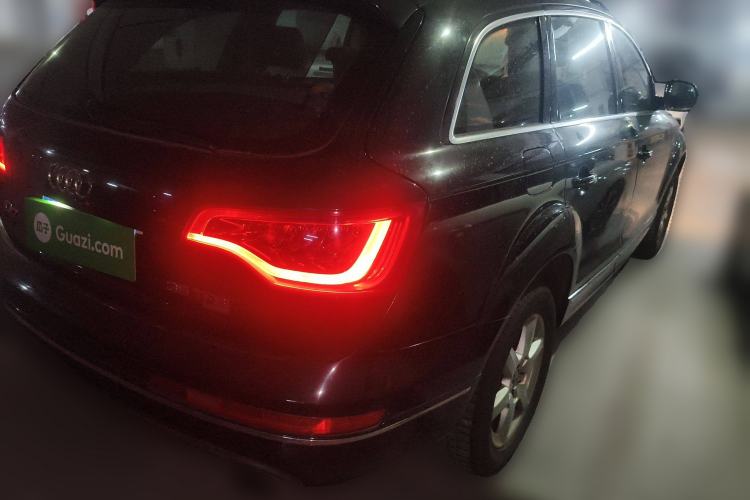Used Audi Q7 2013 35 TFSI Technology Edition Rear Right 45 Deg