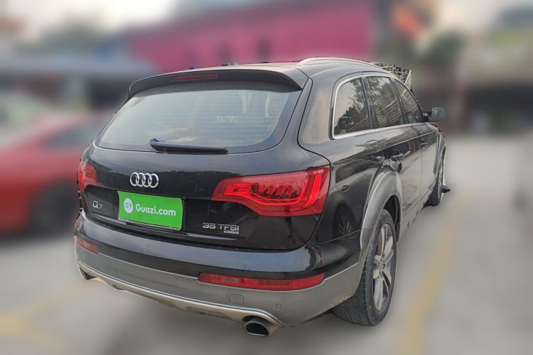 Used Audi Q7 2013 35 TFSI Comfort Model Rear Right 45 Deg