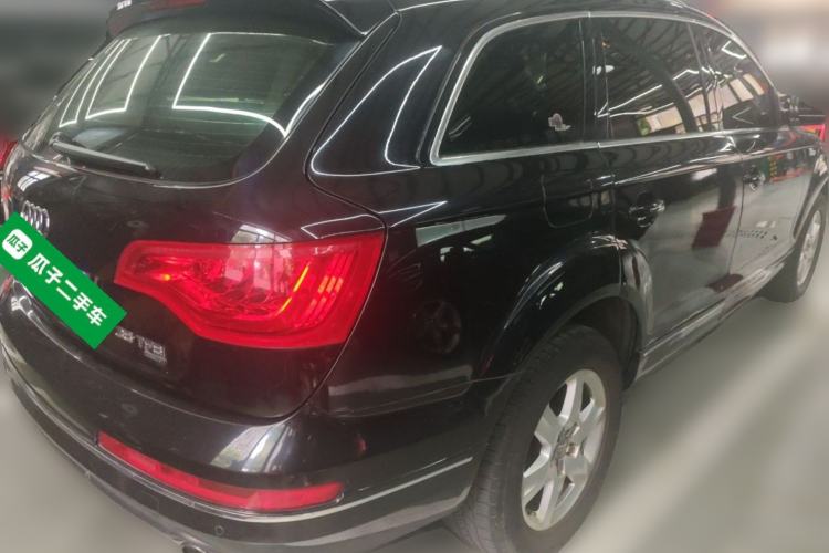 Used Audi Q7 2013 35 TFSI Technology Edition Rear Right 45 Deg