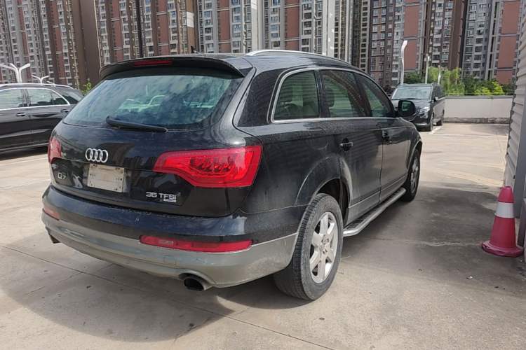 Used Audi Q7 2013 35 TFSI Ambition Edition Rear Right 45 Deg