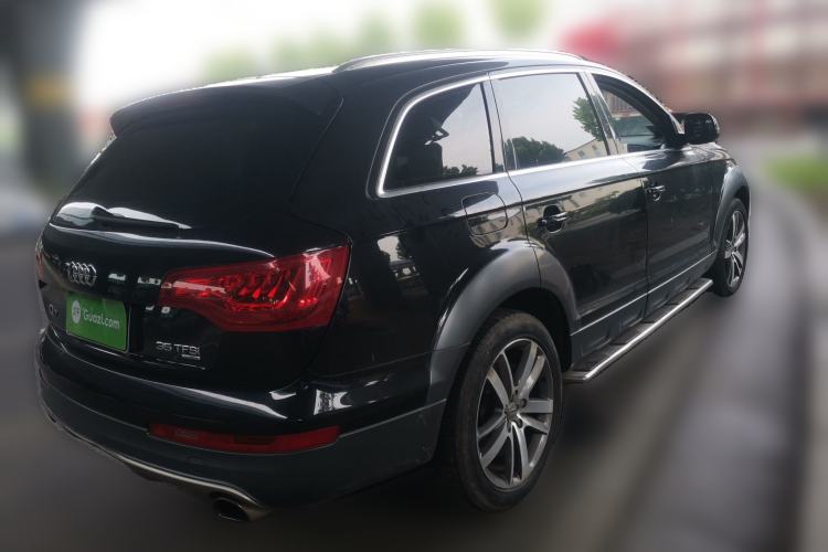 Used Audi Q7 2013 35 TFSI Comfort Model Rear Right 45 Deg