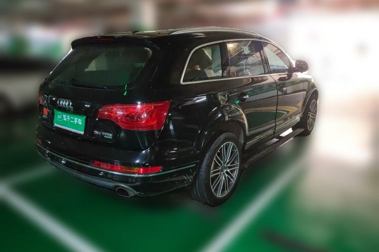 Used Audi Q7 2013 35 TFSI Comfort Model Rear Right 45 Deg