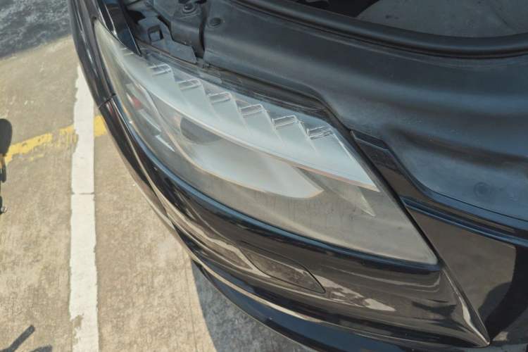 Used Audi Q7 2013 35 TFSI Technology Edition Right Front Headlight