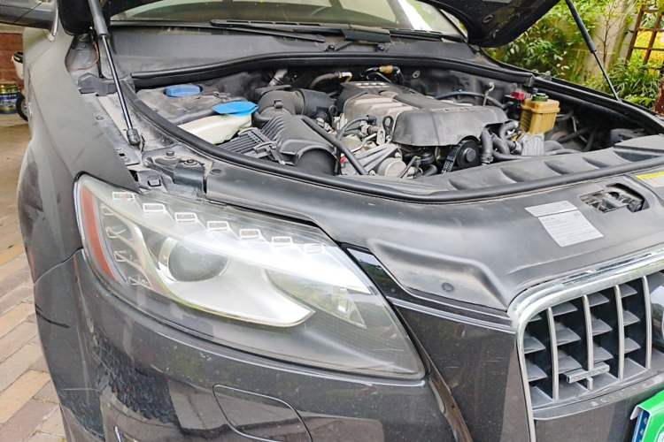 Used Audi Q7 2013 35 TFSI Ambition Edition Right Front Headlight