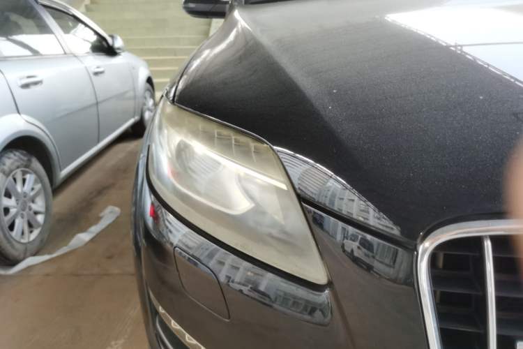 Used Audi Q7 2013 35 TFSI Comfort Model Right Front Headlight