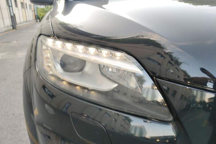 Used Audi Q7 2013 40 TFSI Technology Edition Right Front Headlight