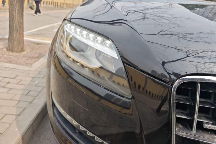 Used Audi Q7 2013 35 TFSI Ambition Edition Right Front Headlight