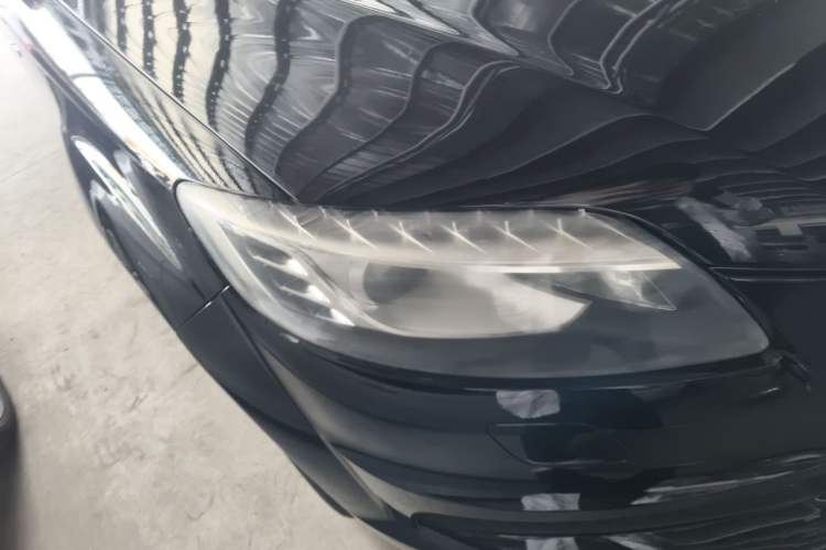 Used Audi Q7 2013 35 TDI Leading Model Right Front Headlight