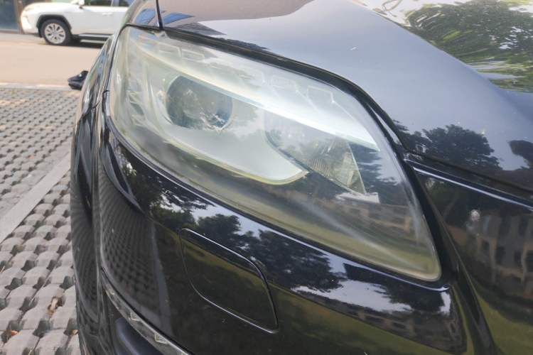 Used Audi Q7 2013 35 TFSI Technology Edition Right Front Headlight
