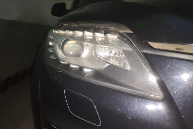 Used Audi Q7 2013 35 TFSI Technology Edition Right Front Headlight
