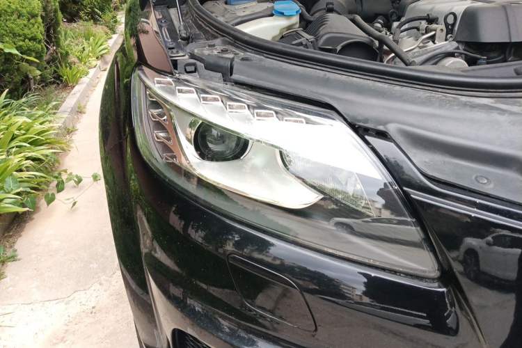 Used Audi Q7 2013 35 TFSI Technology Edition Right Front Headlight