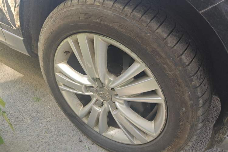 Used Audi Q7 2013 35 TFSI Ambition Edition Right Front Wheel Hub
