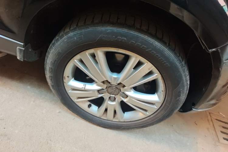 Used Audi Q7 2013 35 TFSI Ambition Edition Right Front Wheel Hub