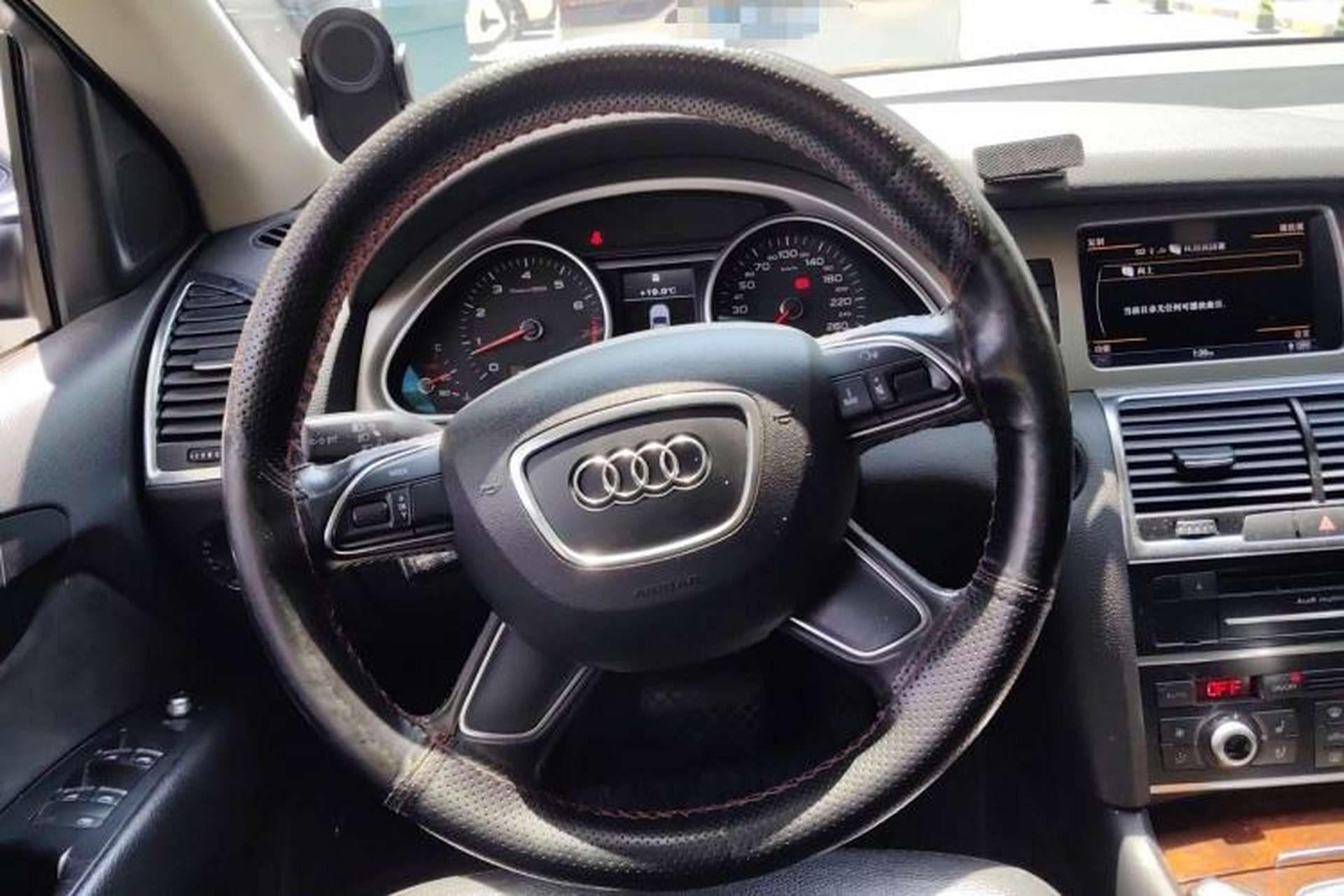 Used Audi Q7 2013 35 TFSI Technology Edition Steering Wheel