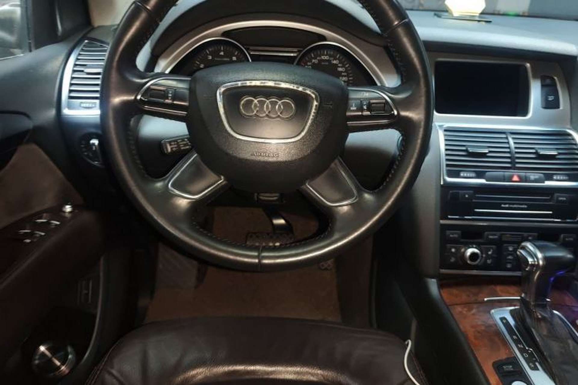 Used Audi Q7 2013 35 TFSI Ambition Edition Steering Wheel