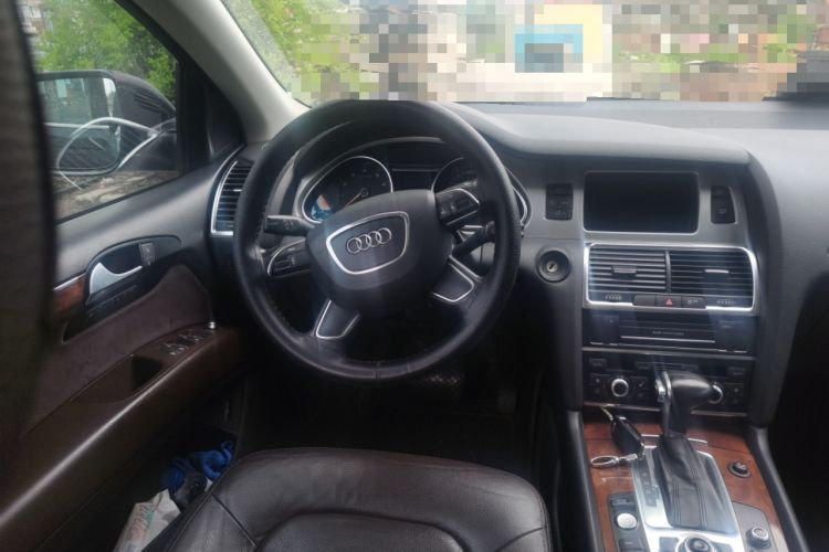 Used Audi Q7 2013 35 TFSI Ambition Edition Steering Wheel