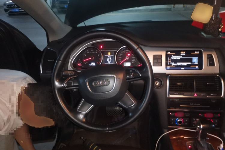 Used Audi Q7  Steering Wheel