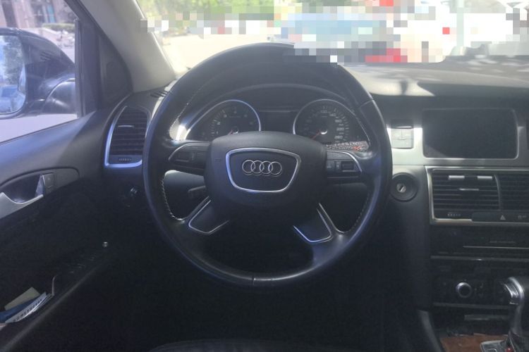 Used Audi Q7 2013 35 TFSI Ambition Edition Steering Wheel