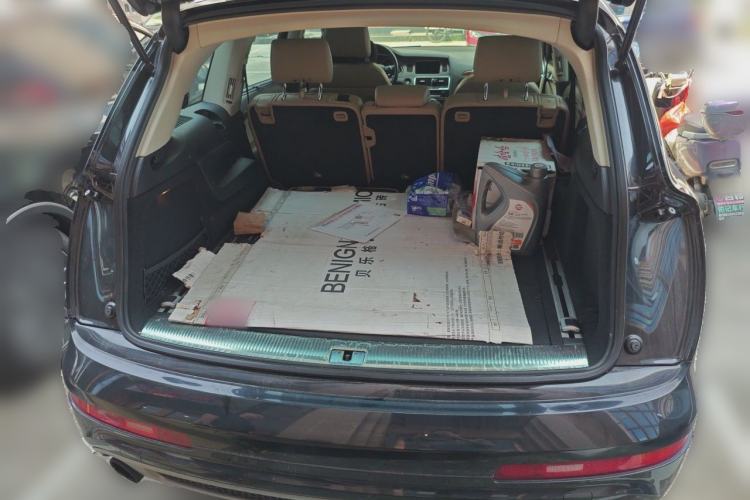 Used Audi Q7 2013 35 TFSI Technology Edition Trunk