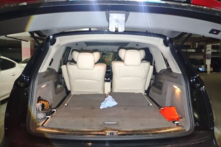 Used Audi Q7 2013 35 TFSI Ambition Edition Trunk