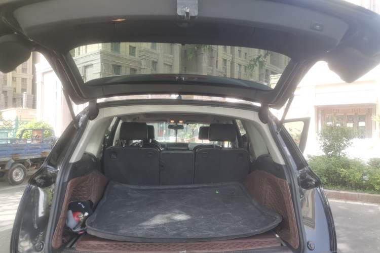 Used Audi Q7 2013 35 TFSI Ambition Edition Trunk