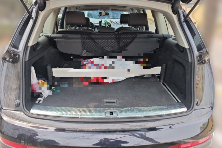 Used Audi Q7 2013 35 TFSI Ambition Edition Trunk
