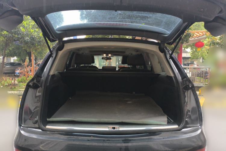 Used Audi Q7 2013 35 TFSI Ambition Edition Trunk