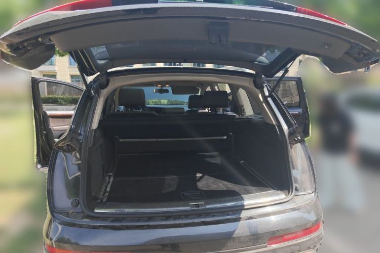 Used Audi Q7 2013 35 TFSI Technology Edition Trunk