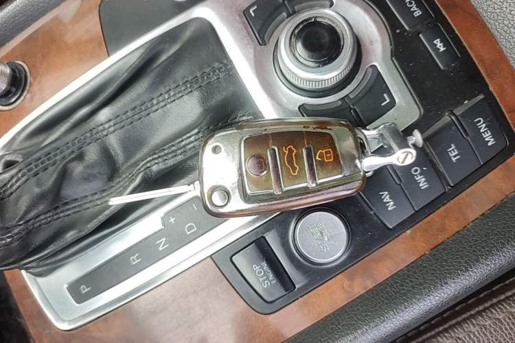 Used Audi Q7 2013 35 TFSI Ambition Edition Vehicle Key