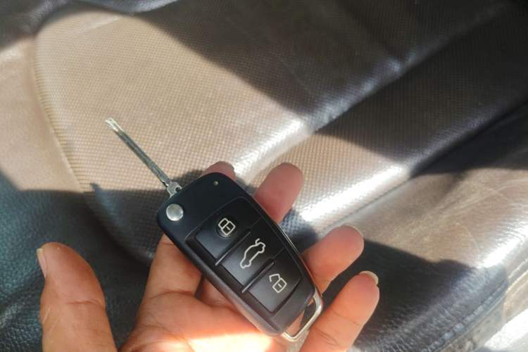 Used Audi Q7 2013 35 TFSI Technology Edition Vehicle Key