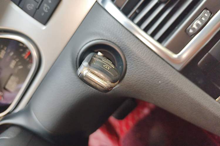 Used Audi Q7  Vehicle Key