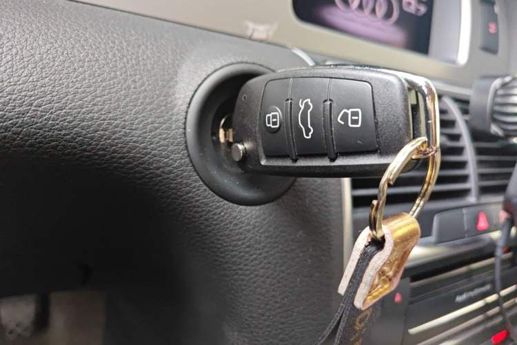 Used Audi Q7 2013 35 TFSI Ambition Edition Vehicle Key