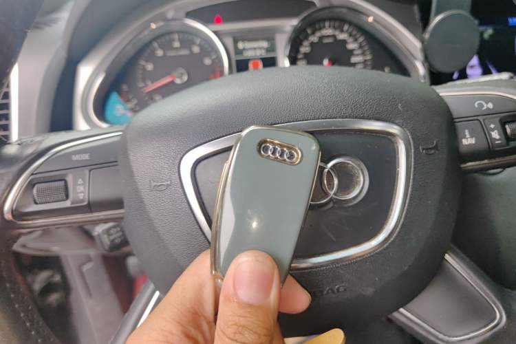 Used Audi Q7 2013 35 TFSI Technology Edition Vehicle Key